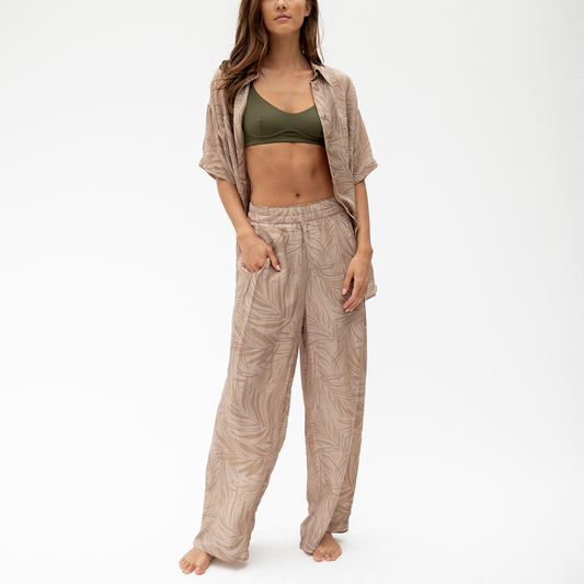 Day Trip Pant - Petite Palm Fronds Tan