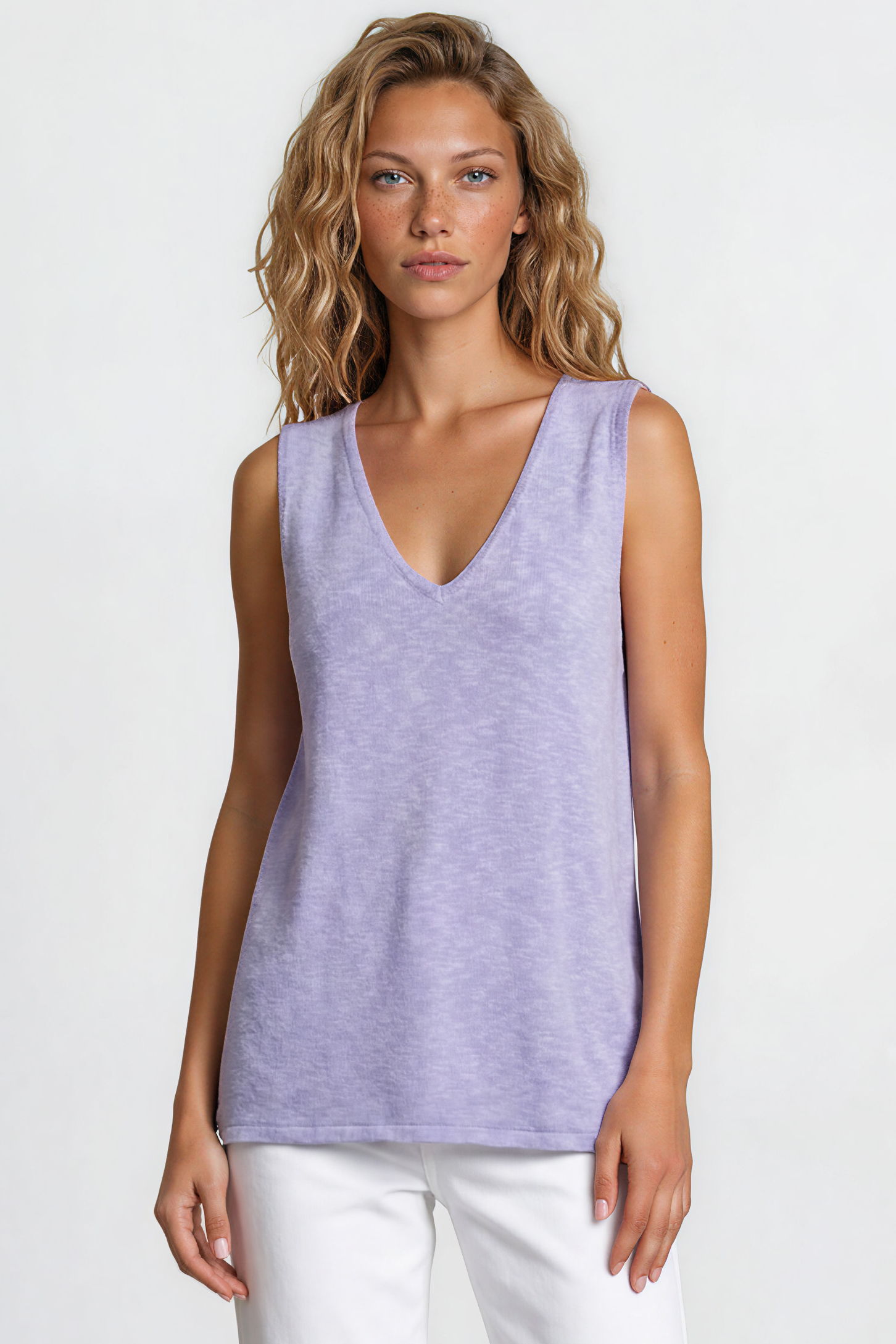 Valeria Top - Textured V-Neck Tank Top in Blue