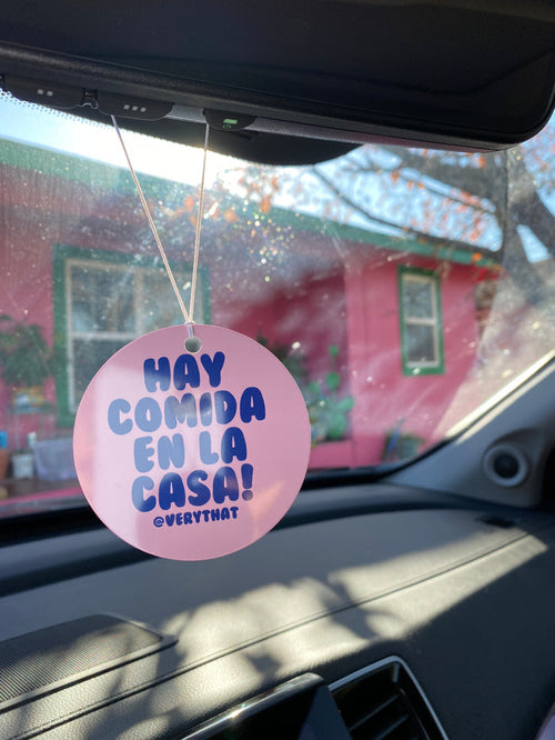Hay Comida en la Casa Car Charm
