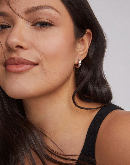 Mikki Huggie Earring Polished Metal Silver