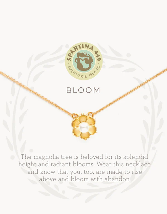 Sea La Vie Necklace Bloom/Magnolia Flower Gold