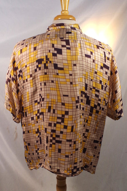 Snazzy Arrow Checkered Rayon Short-Sleeved Shirt - Sz 17-17.5